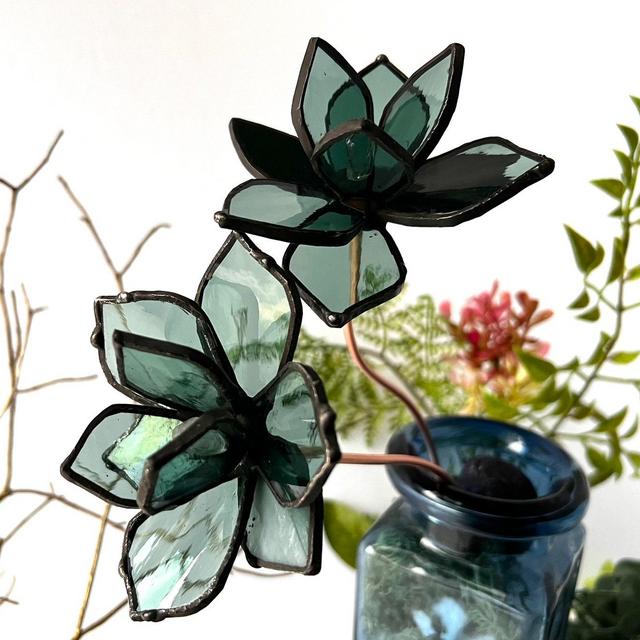 Deep Sea Green Flower. Stained Glass Spring Flower. Plant Stake. Garden Stake. Suncatcher. Home Decor.