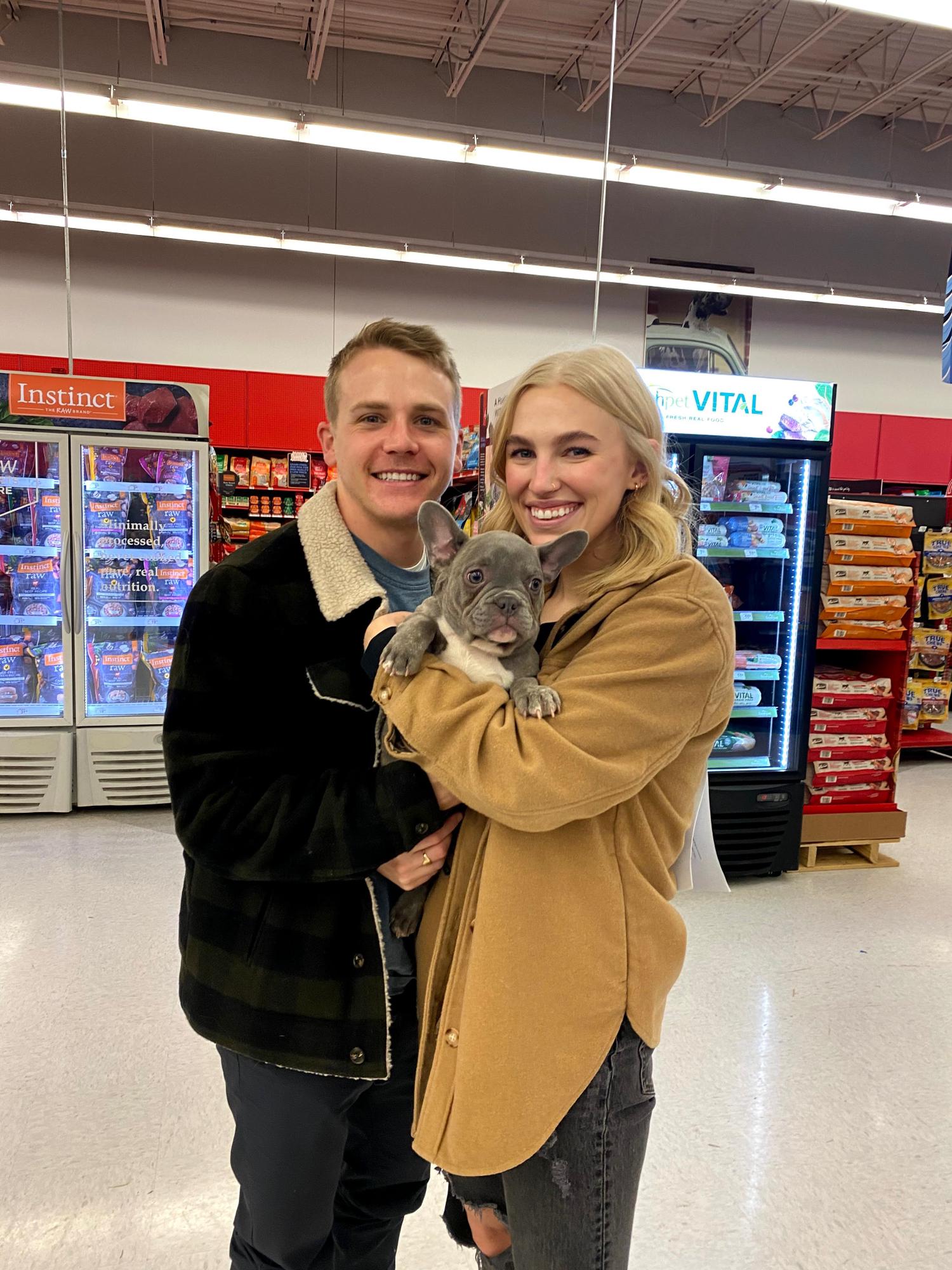 Meeting our puppy Rocco for the first time!