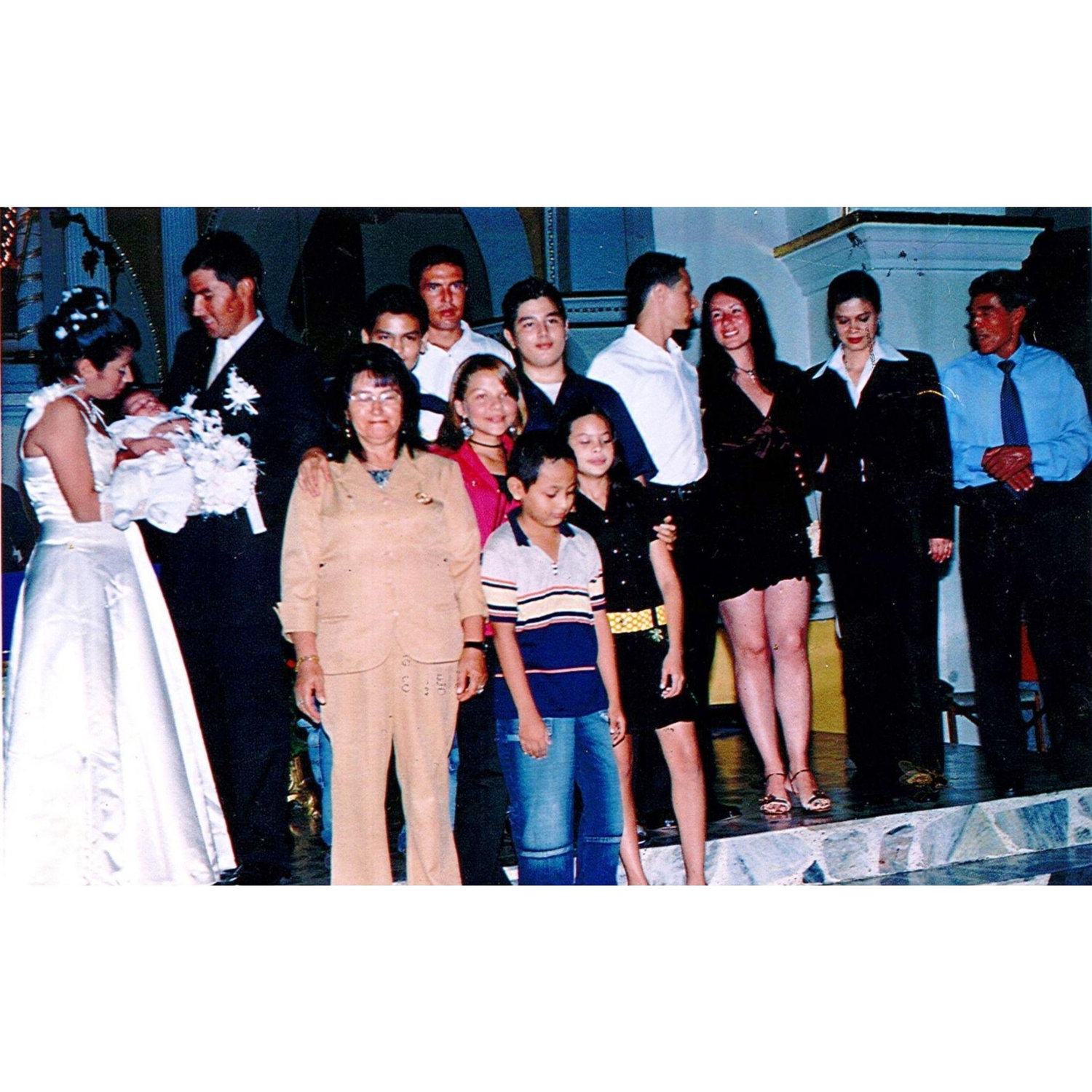 Serie Familias y Otras bodas "Matrimonio Alex y Cris"