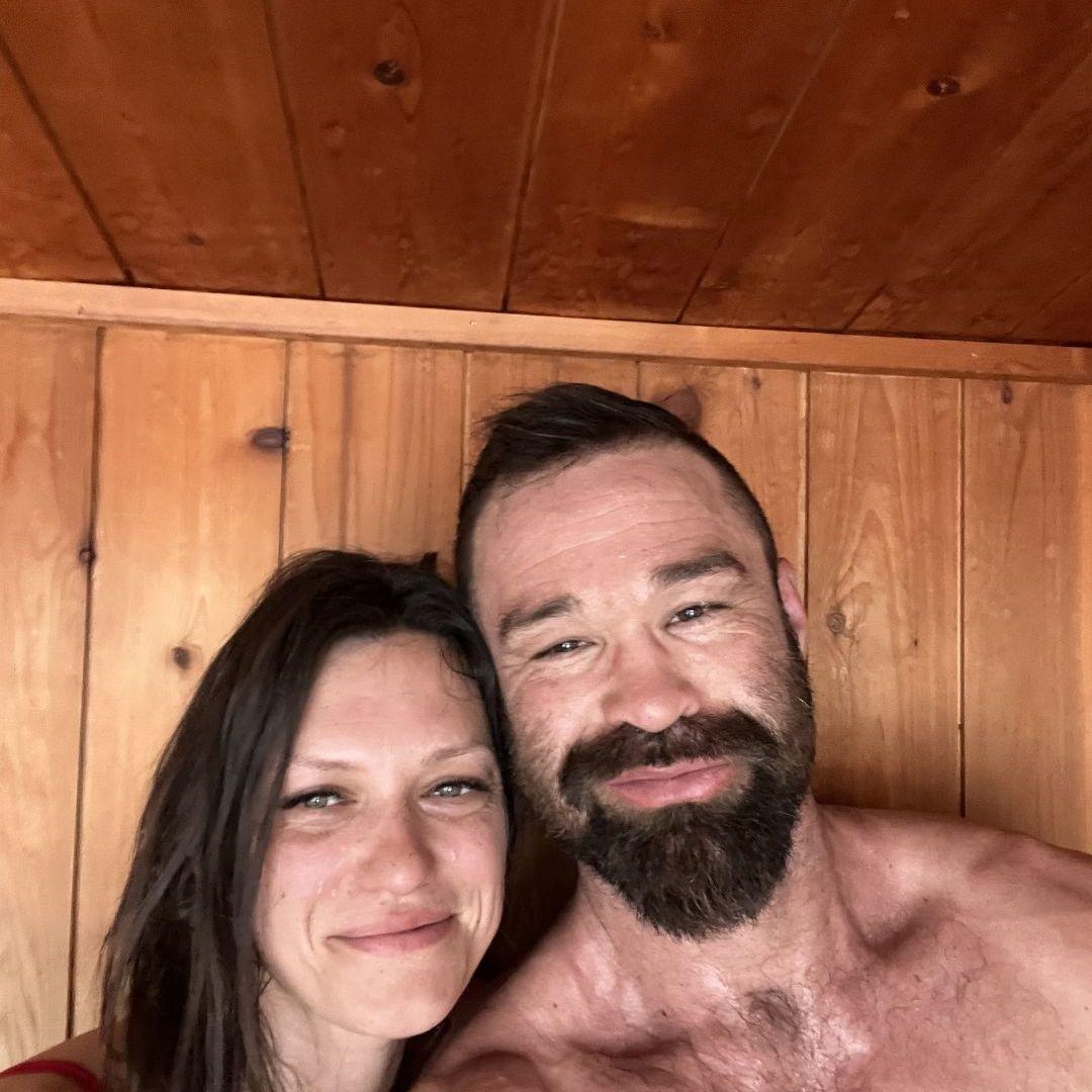 Sauna and cold dipping in Lake Superior (Feb 2024)