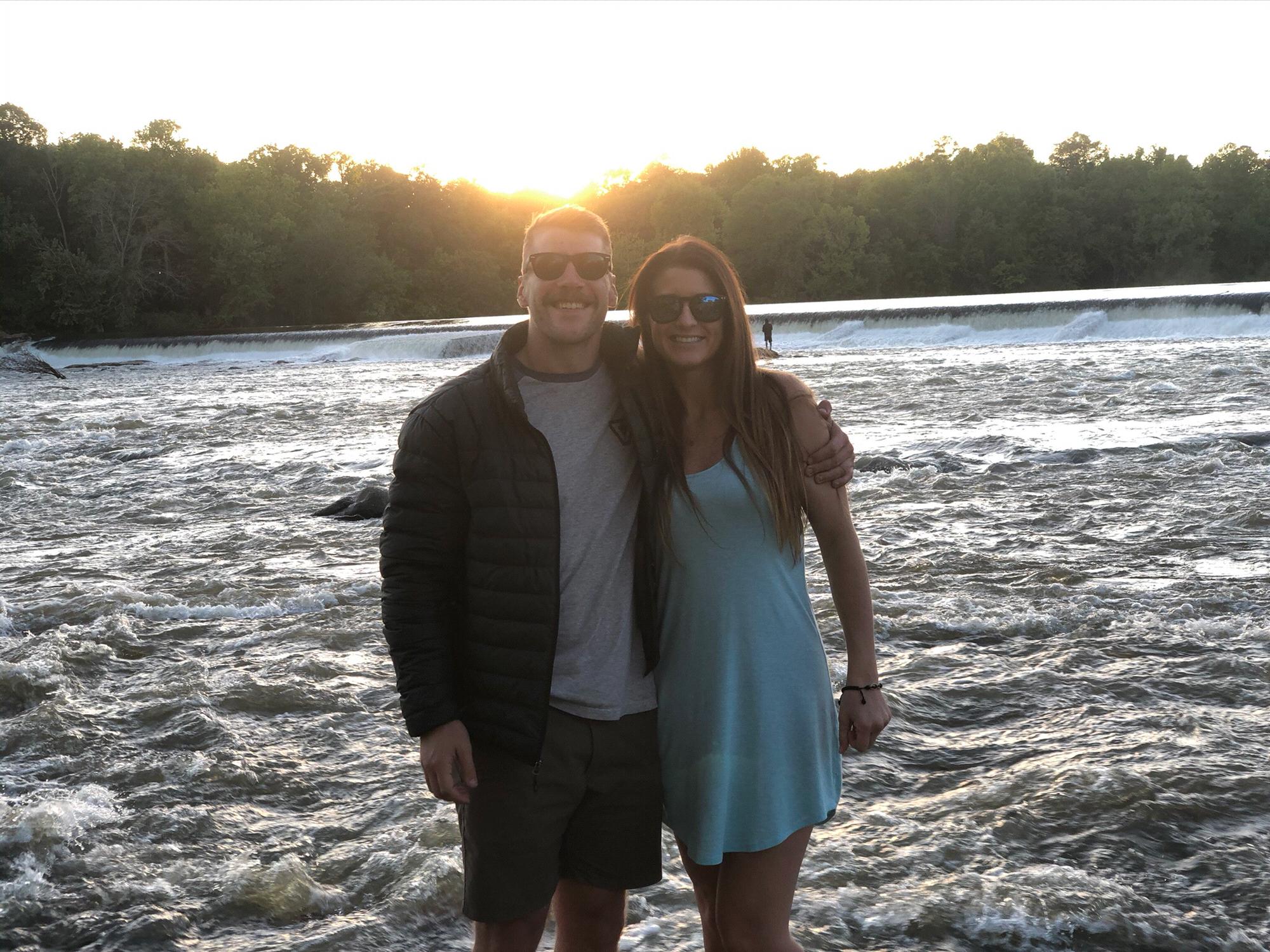 Date night with Kristen's preferred scenery, anywhere by the water.