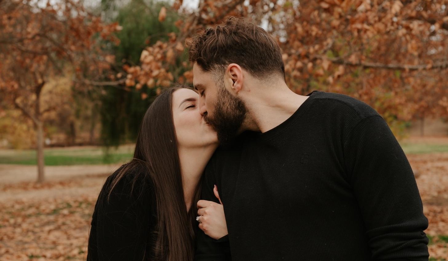 The Wedding Website of Rebecca Robbins and Bradley Kistner