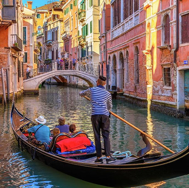 Private Gondola Ride in Venice - Paseo privado en góndola en Venecia