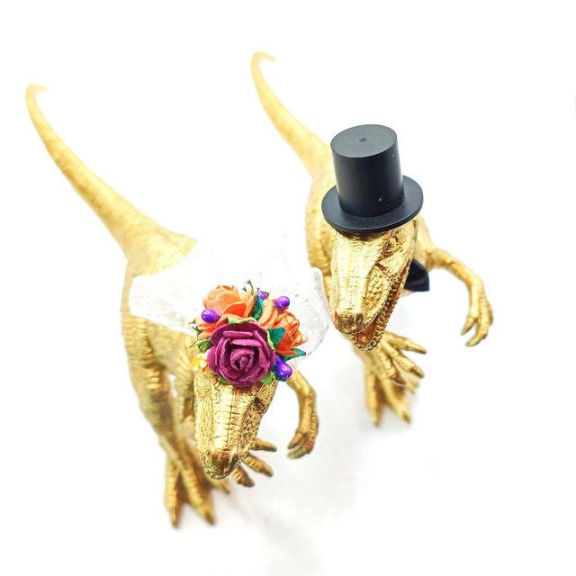 Dinosaur Wedding Cake Topper | Gold Dinosaur Cake | Wedding Decor | Gold Dinosaur | Dinosaur Wedding Theme | Dinosaur Wedding Couple | T Rex