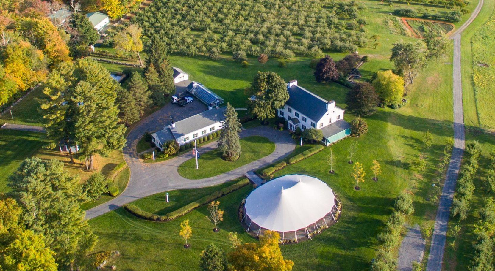 The Wedding Website of Amanda Cardonne and Junior Joseph
