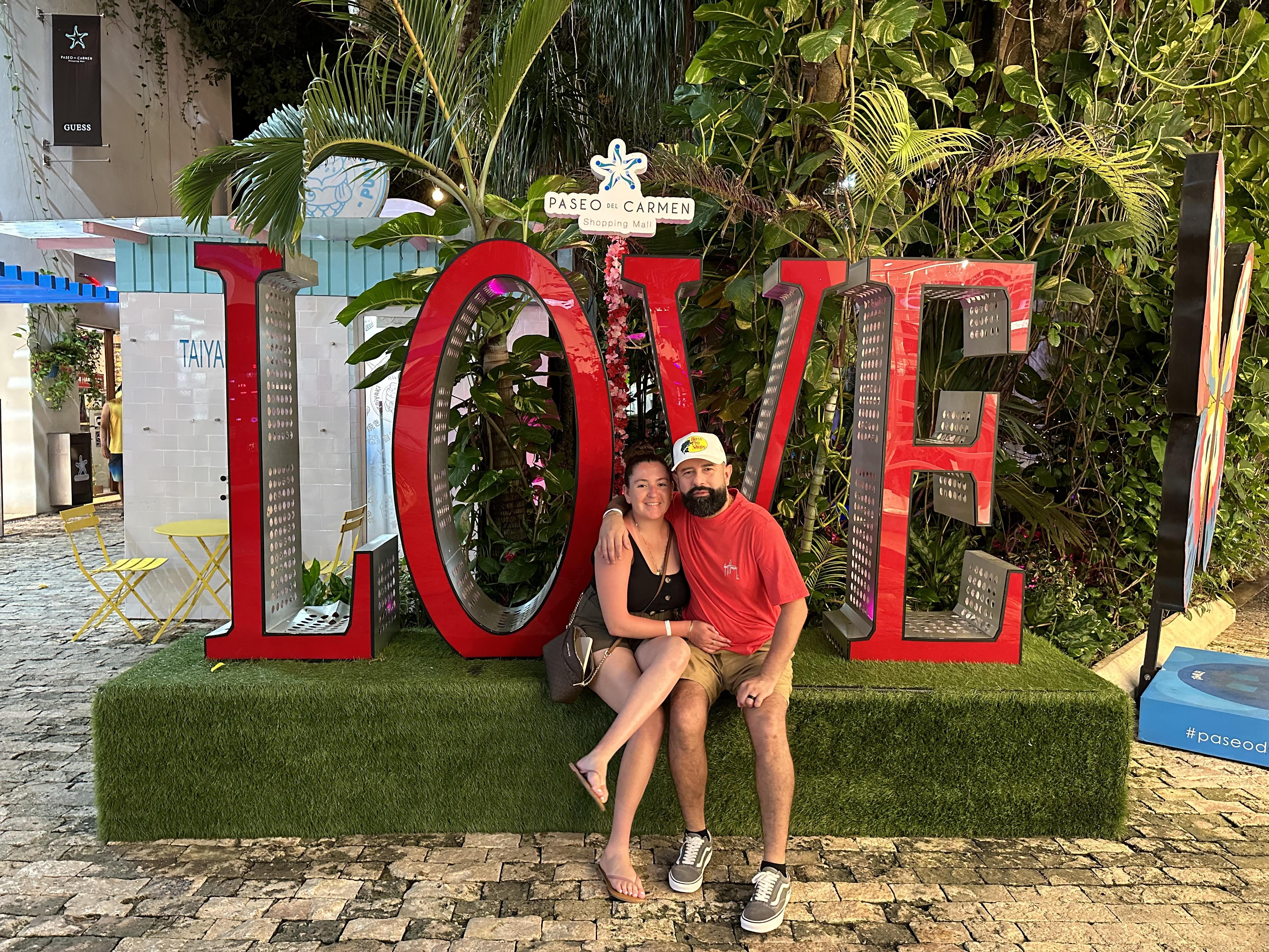 The Wedding Website of Joana Navarro and Michael Rodarte