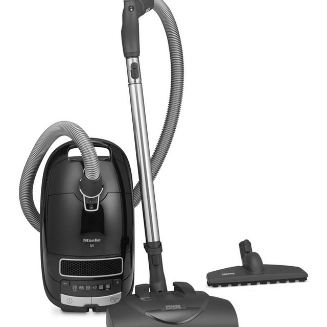 Miele Complete C3 Kona Vacuum