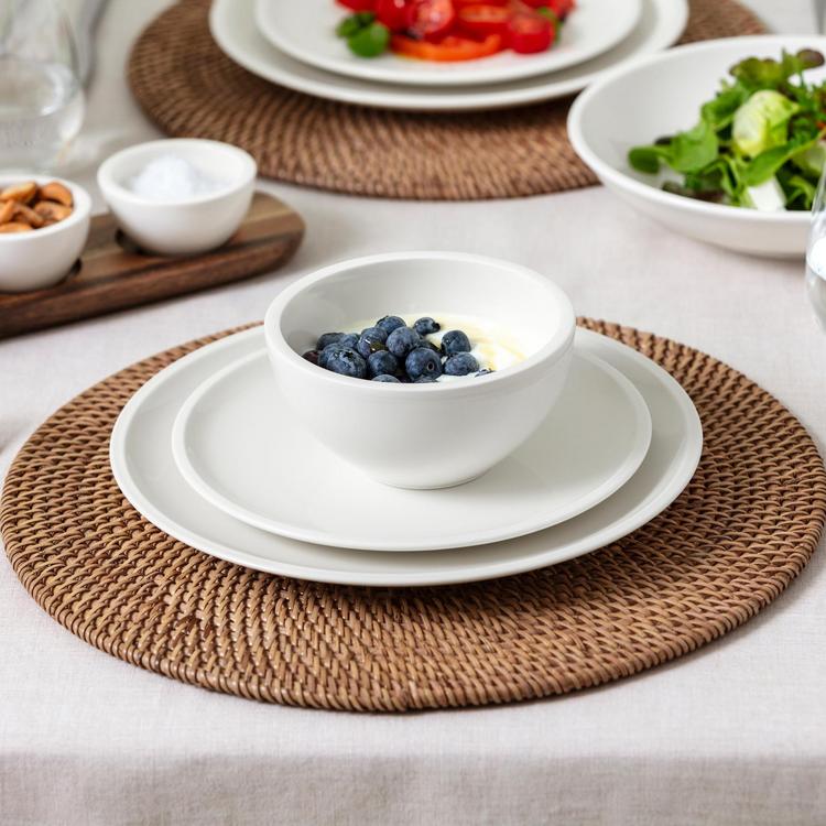 Villeroy & Boch, Artesano Original 16-Piece Dinnerware Set