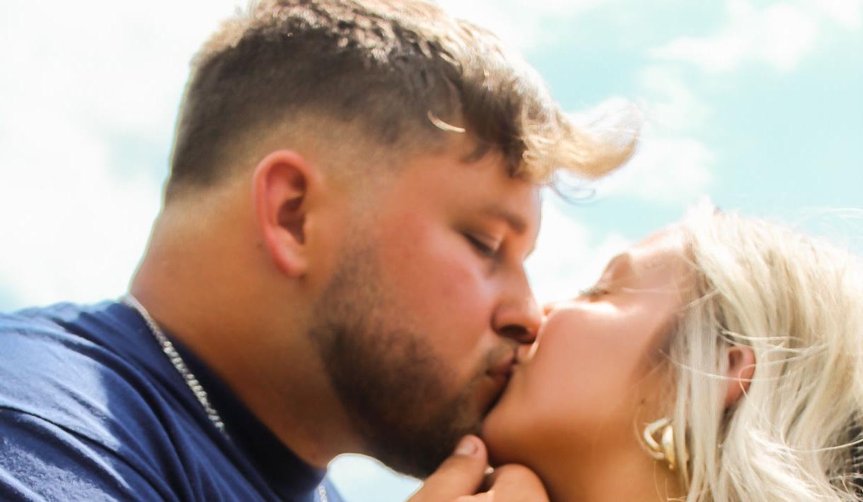 The Wedding Website of Alyssa Broyles and Virgil Smith Jr.