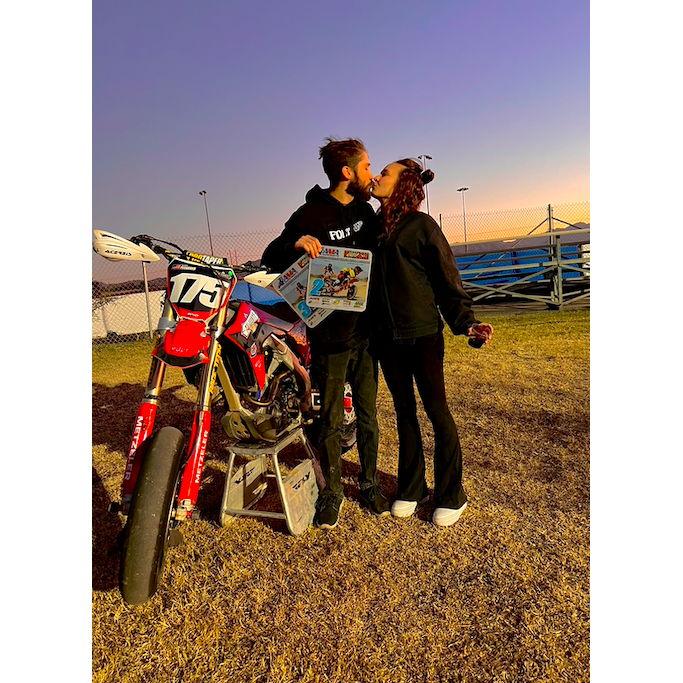 Big kisses for a big win. November 14th, 2022