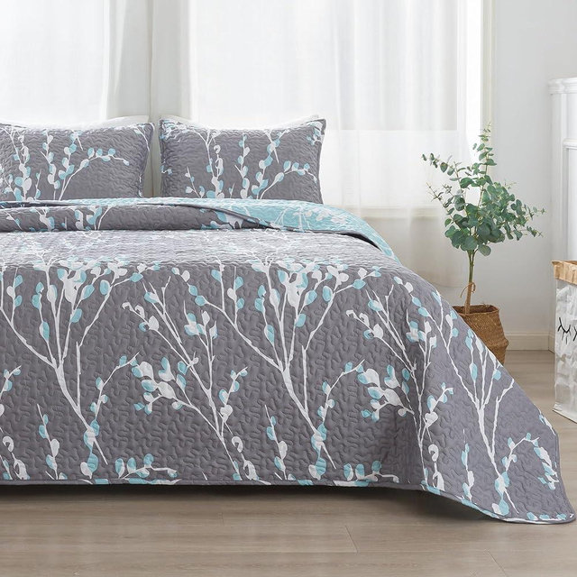 Andency King Size Quilt (106x96 Inch), 3 Pieces (1 Grey Blue Bedspread King Size and 2 Pillowcases), Summer Lightweight Reversible Microfiber Coverlet Sets
