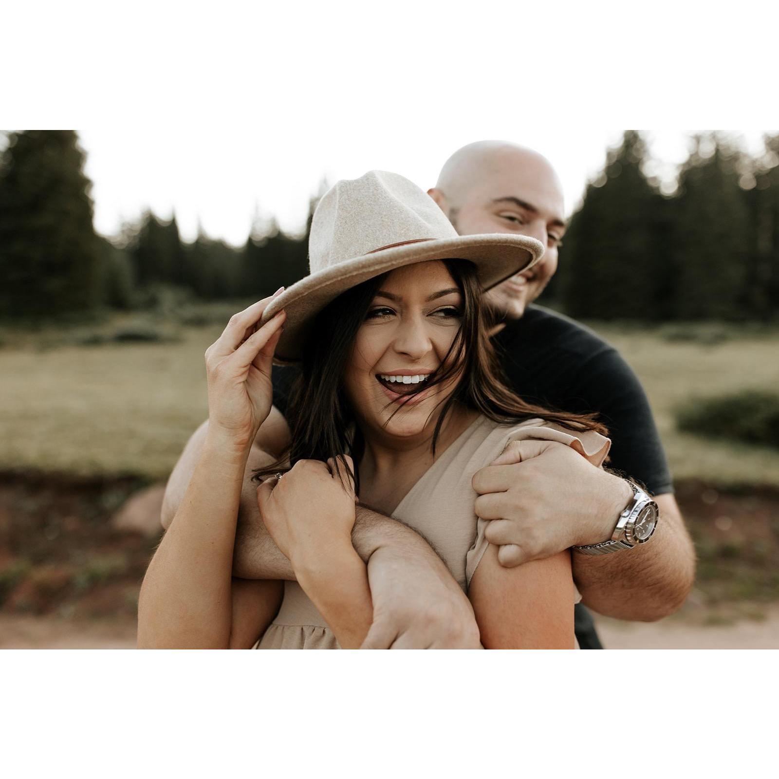 Engagement Pictures in Vail, Colorado