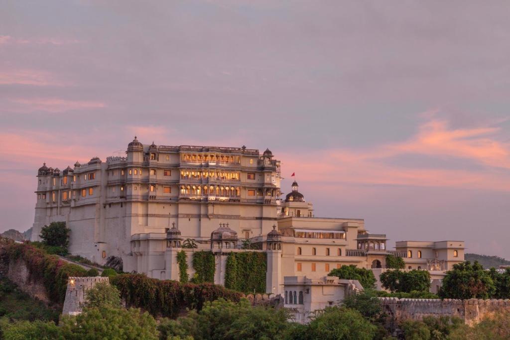 The Wedding Website of Adam Vesole and Parthvi Dani