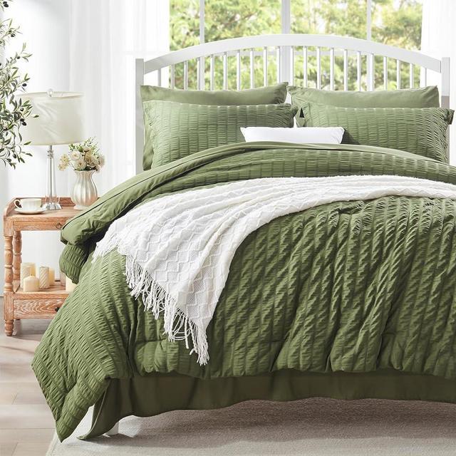 Zzlpp Queen Comforter Set 7 pieces, Olive Green Seersucker Bed in a Bag with Comforter and Sheets, All Season Bedding Sets with 1 Comforter, 2 Pillow Shams, 2 Pillowcases, 1 Flat Sheet, 1 Fitted Sheet