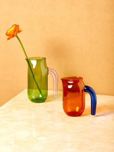 Jug, Ambre