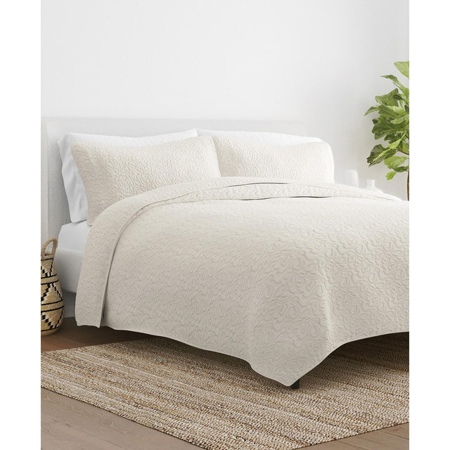 ienjoy Home All Season Floral Stitch 3-Pc. Quilt Set, King/California King