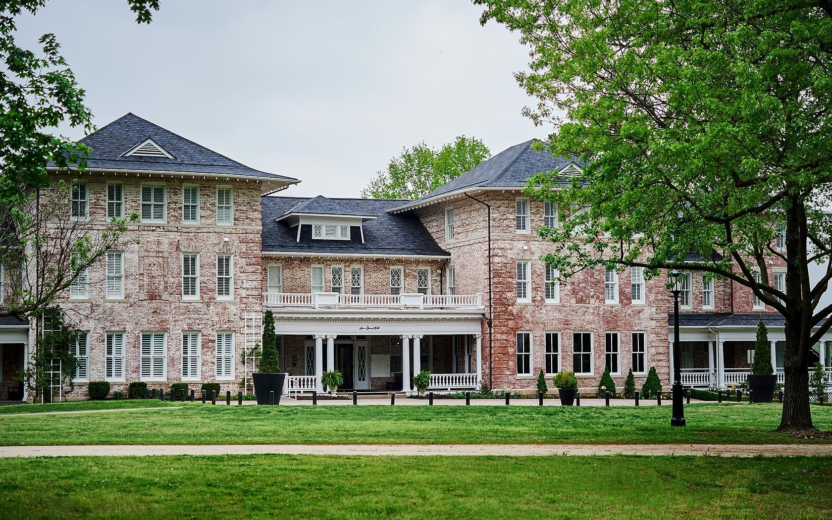 The Wedding Website of Victoria Henbest and Cory Holcomb