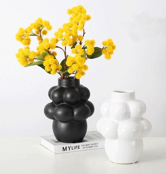 Handmade Nordic Abstract Vase • Black