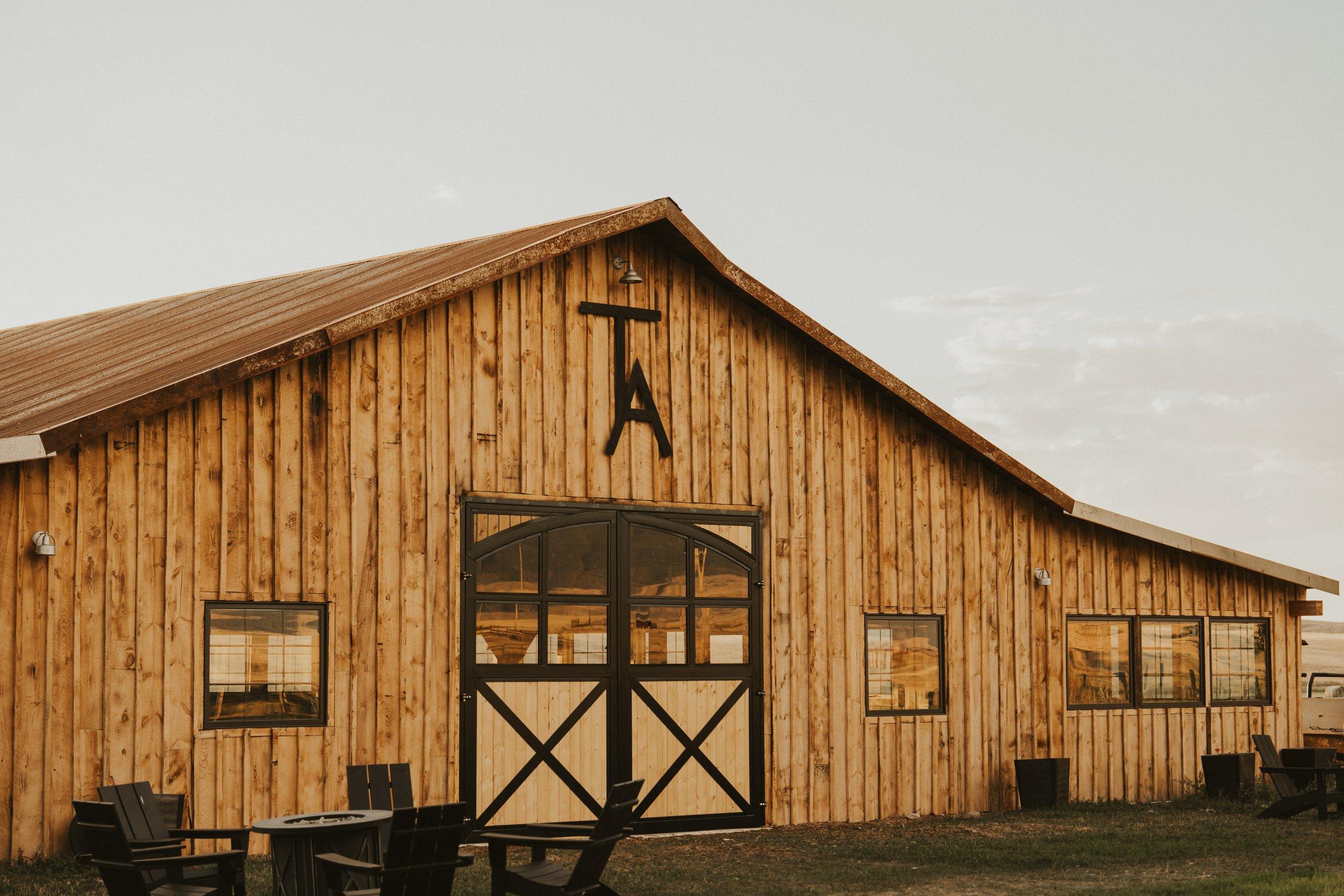 The Wedding Website of Nicholle Larson and Kevin Jacobs