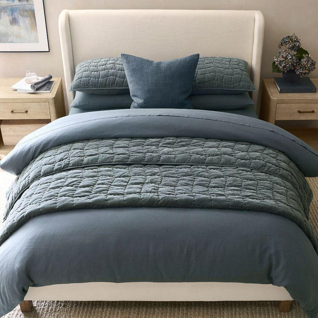 Cozy Cloud Handcrafted Quilt, Steel Blue, Full/Queen