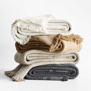 Throw Blanket — Manta Decorativa