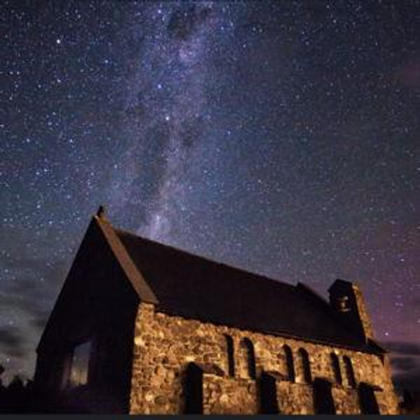 Honeymoon: Lake Tekapo Stargazing