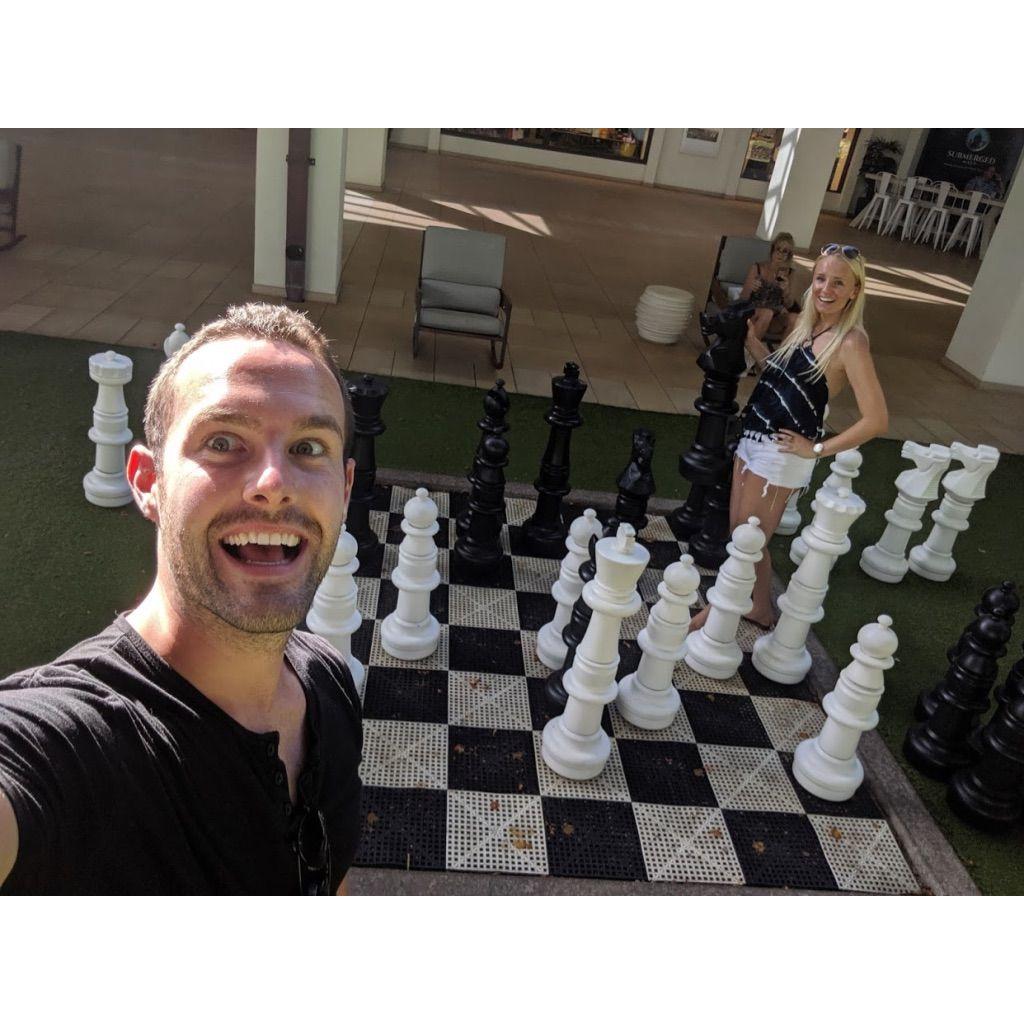 We <3 Giant Chess