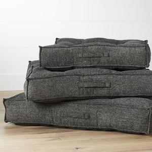 Piazza Castlerock Tufted Dog Beds