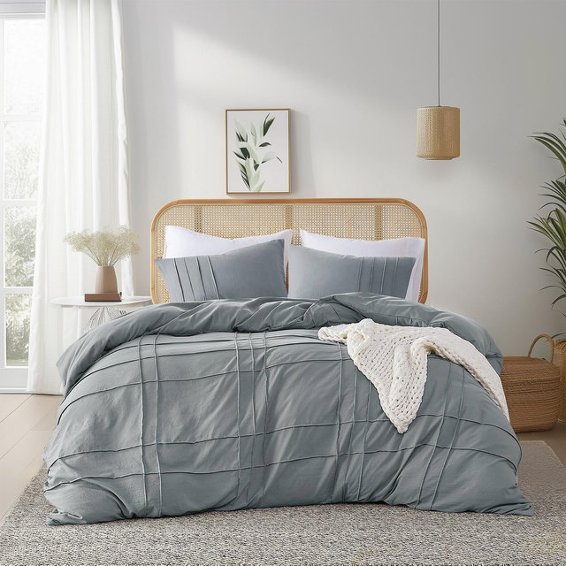 3 Pieces Pintuck Pleated Bedding Sets , All Season Lightweight, Extra Softness Pre-Washed Microfiber Bed Set,Shams,Blue/Grey,King