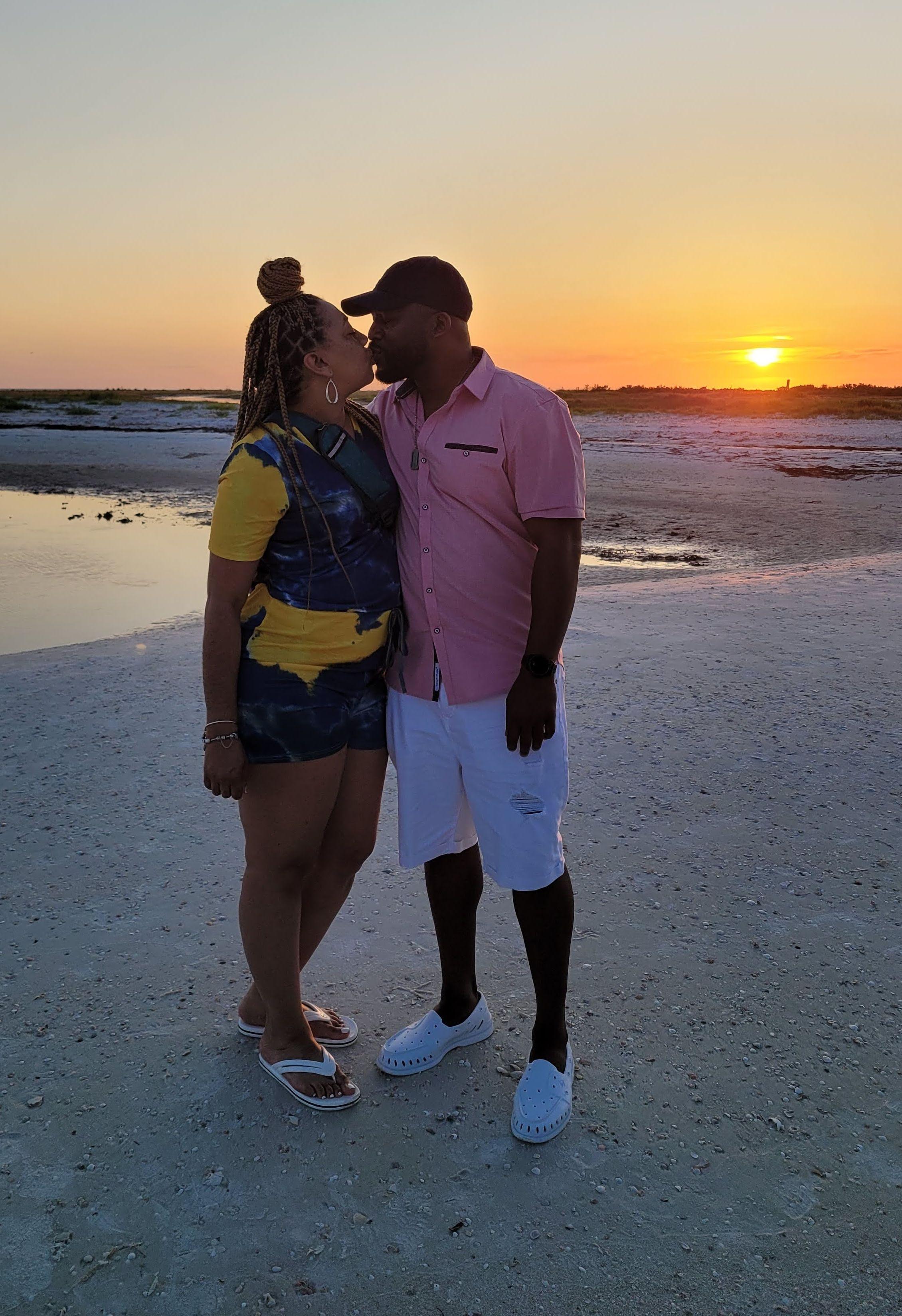 The Wedding Website of LaToya Chapman and Jafes Neal