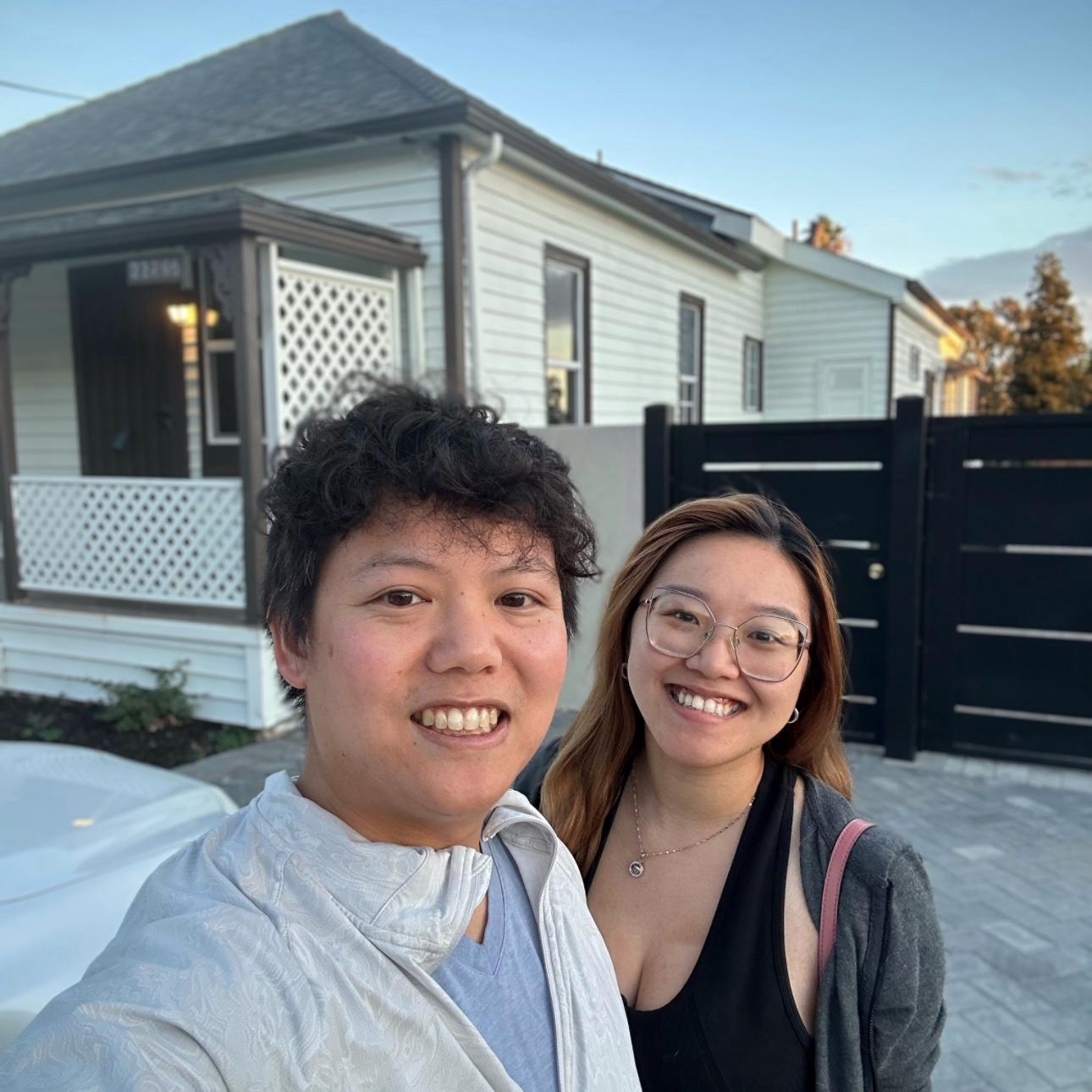 10/31/25 – First home together — new keys, new adventures, and a lifetime of memories! 🏡✨

Lần đầu chuyển vào nhà chung — chìa khóa mới, cuộc phiêu lưu mới và cả đời đầy kỷ niệm!