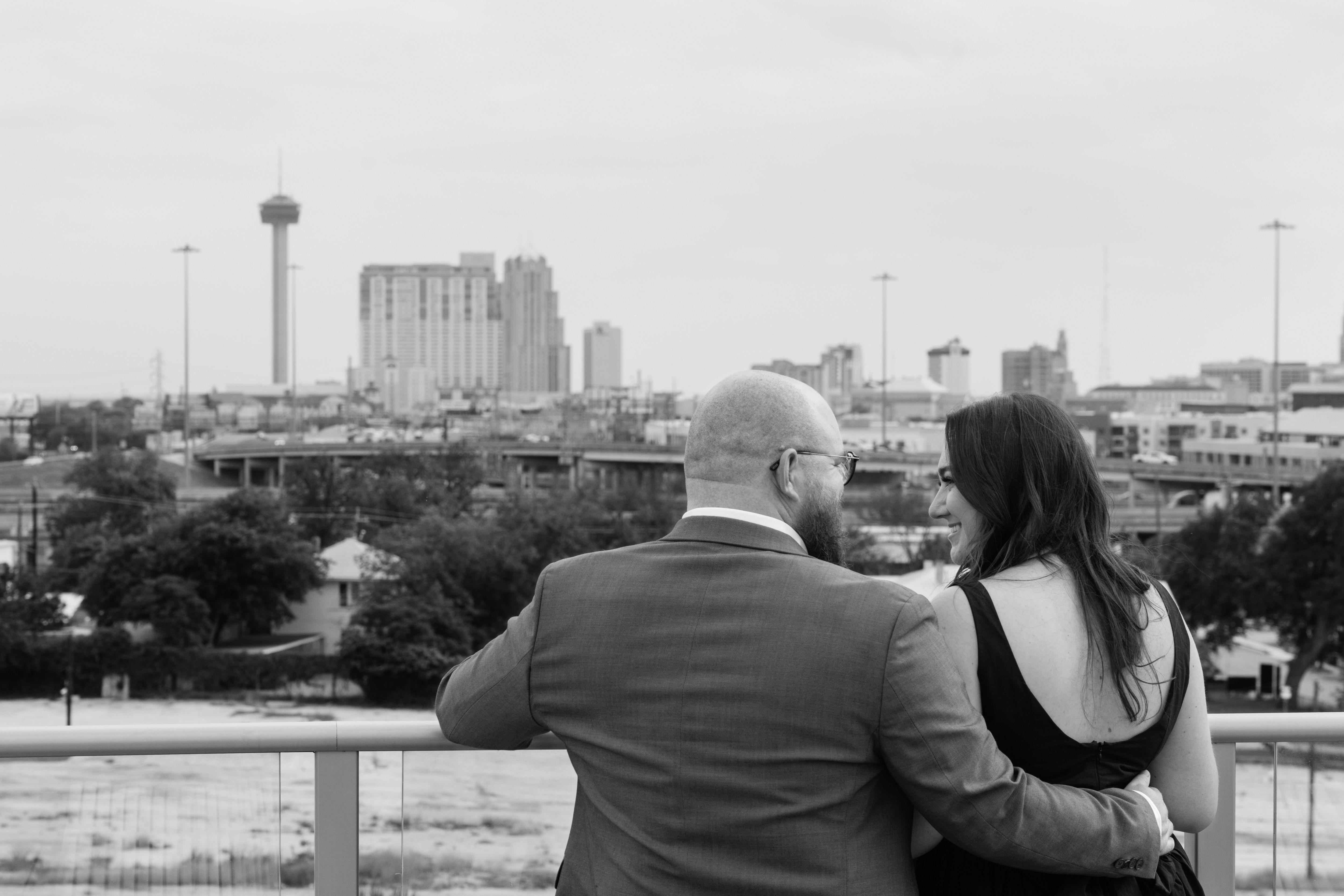 The Wedding Website of Victoria Jolie Kaspar and Christopher James Sutcliff