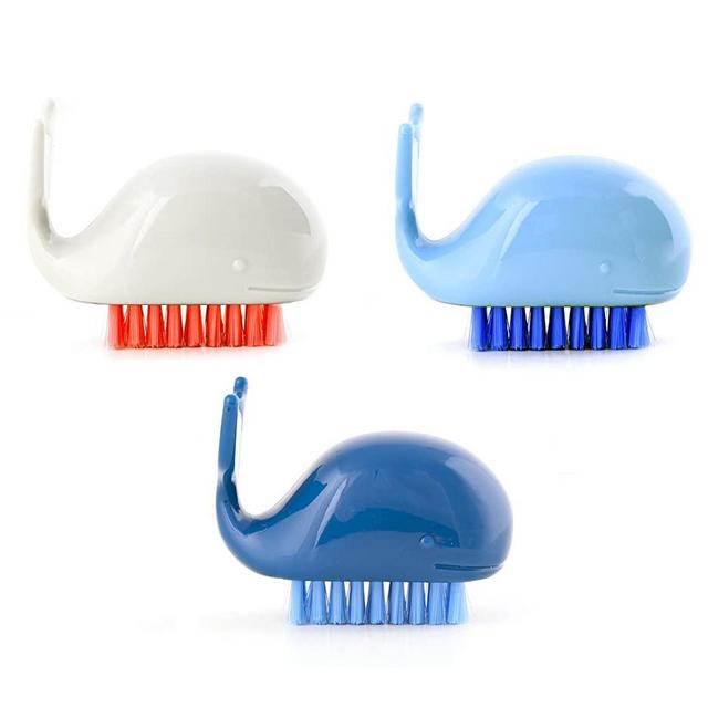 Kikkerland, Nail Brush Whale, 1 Count