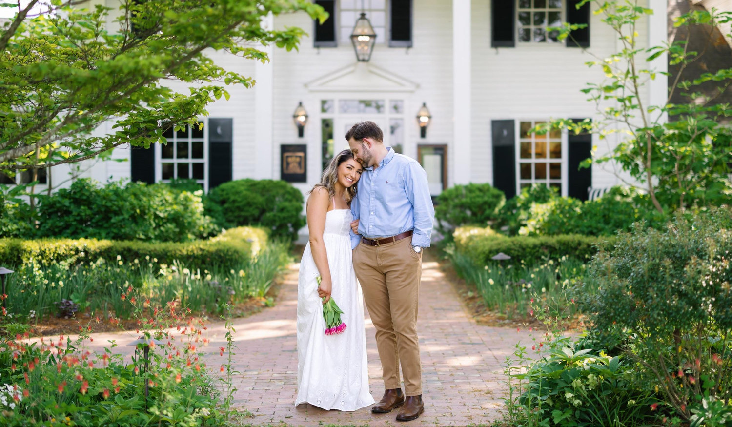 The Wedding Website of Zoe Lilah Smith and William Casen Guge