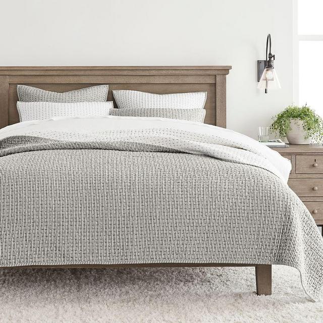 Gray Pickstitch Wheaton Reversible Striped Cotton/Linen Quilt, Full/Queen