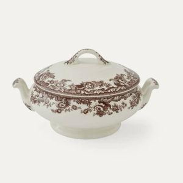 Delamere Covered Vegetable Dish