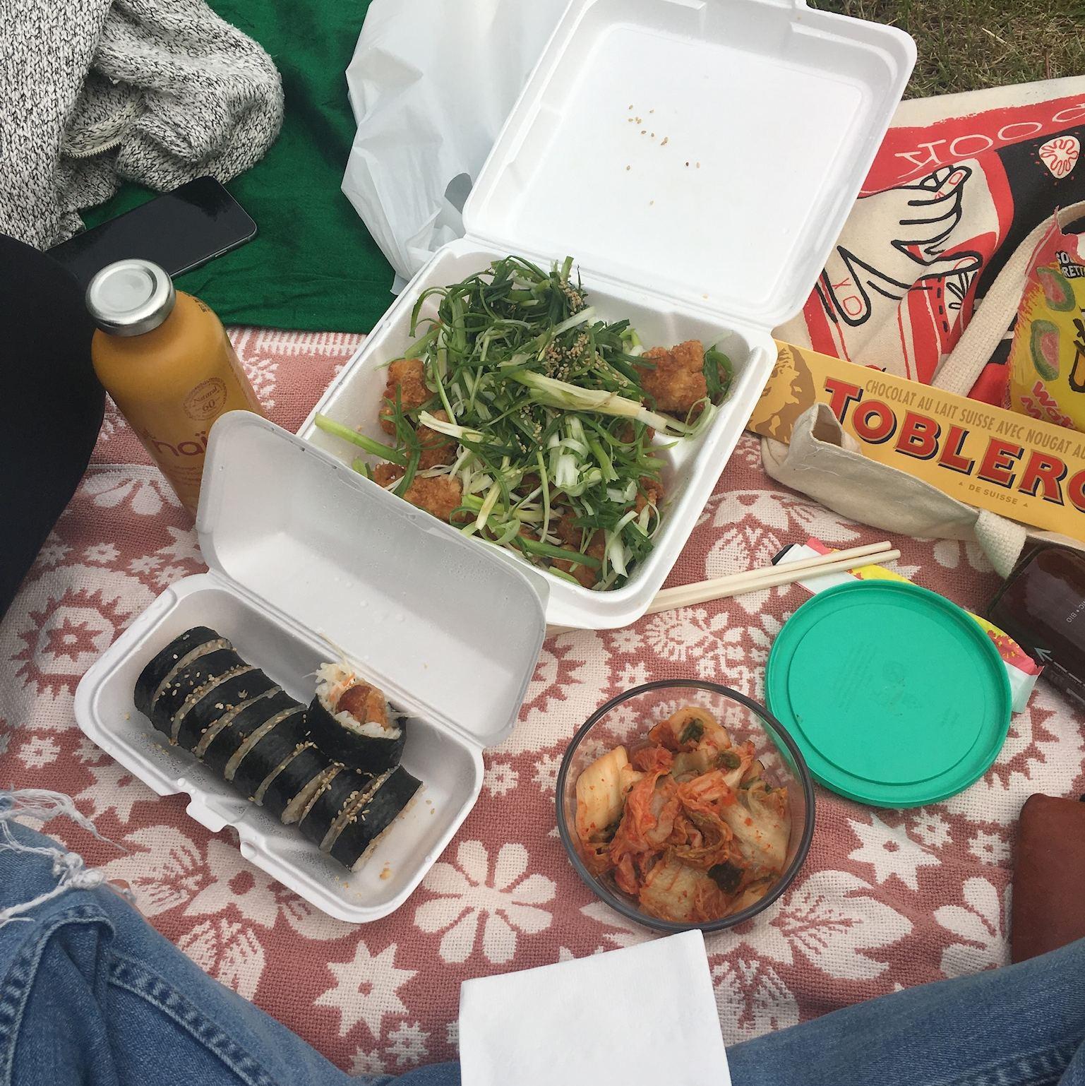 The best Korean padak is shared with friends beside the St. Lawrence River.