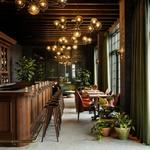 dining & drinking