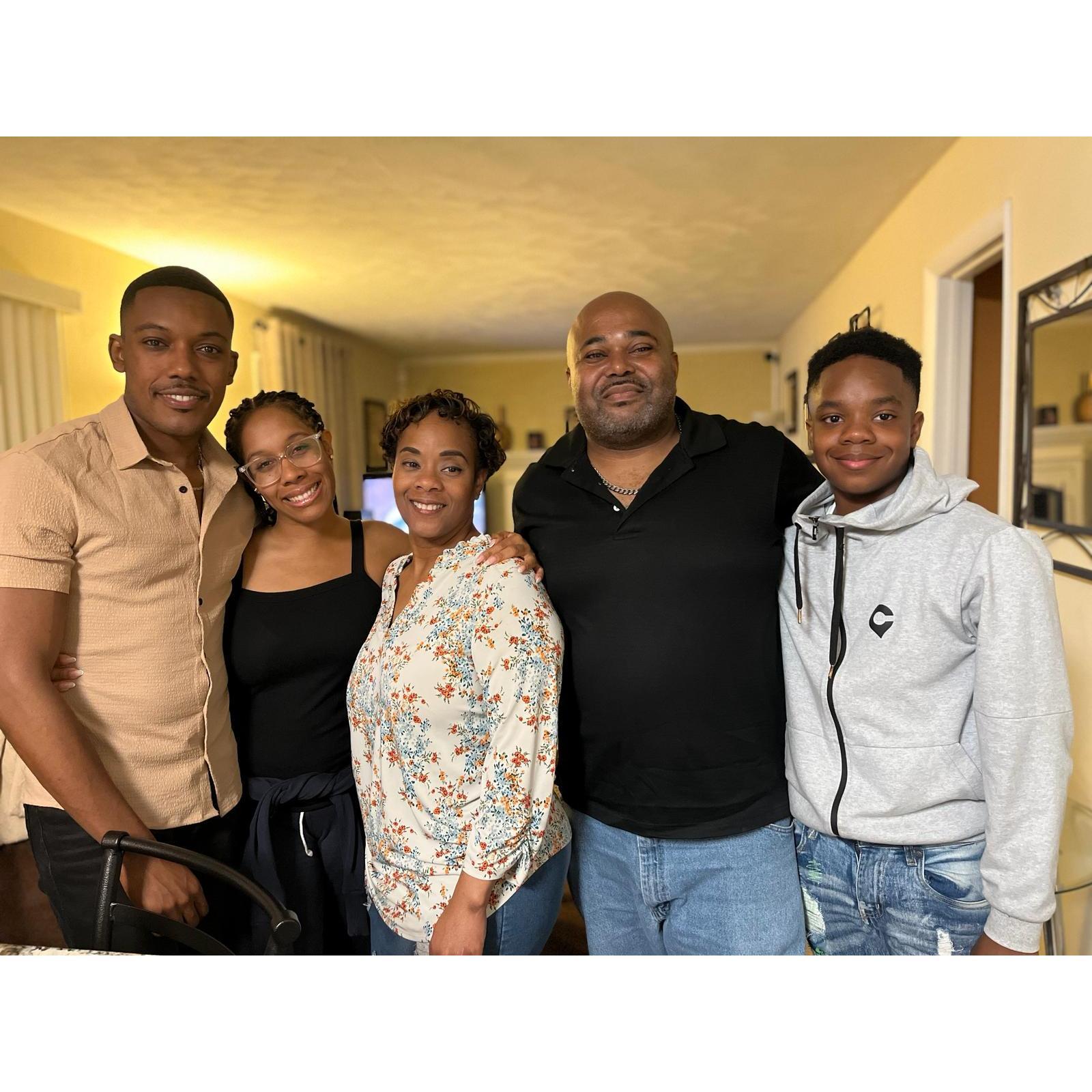 Making time to meet up with the Charles-Jordan family. Insightful night right Aunty?! lol - Virginia 2023 -