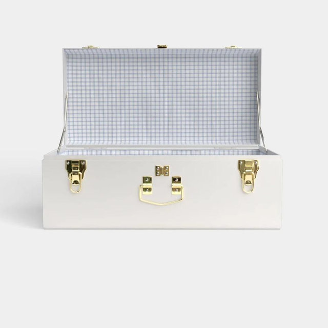 Petite Groom Trunk