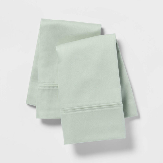 King 400 Thread Count Solid Performance Pillowcase Set Green - Threshold™