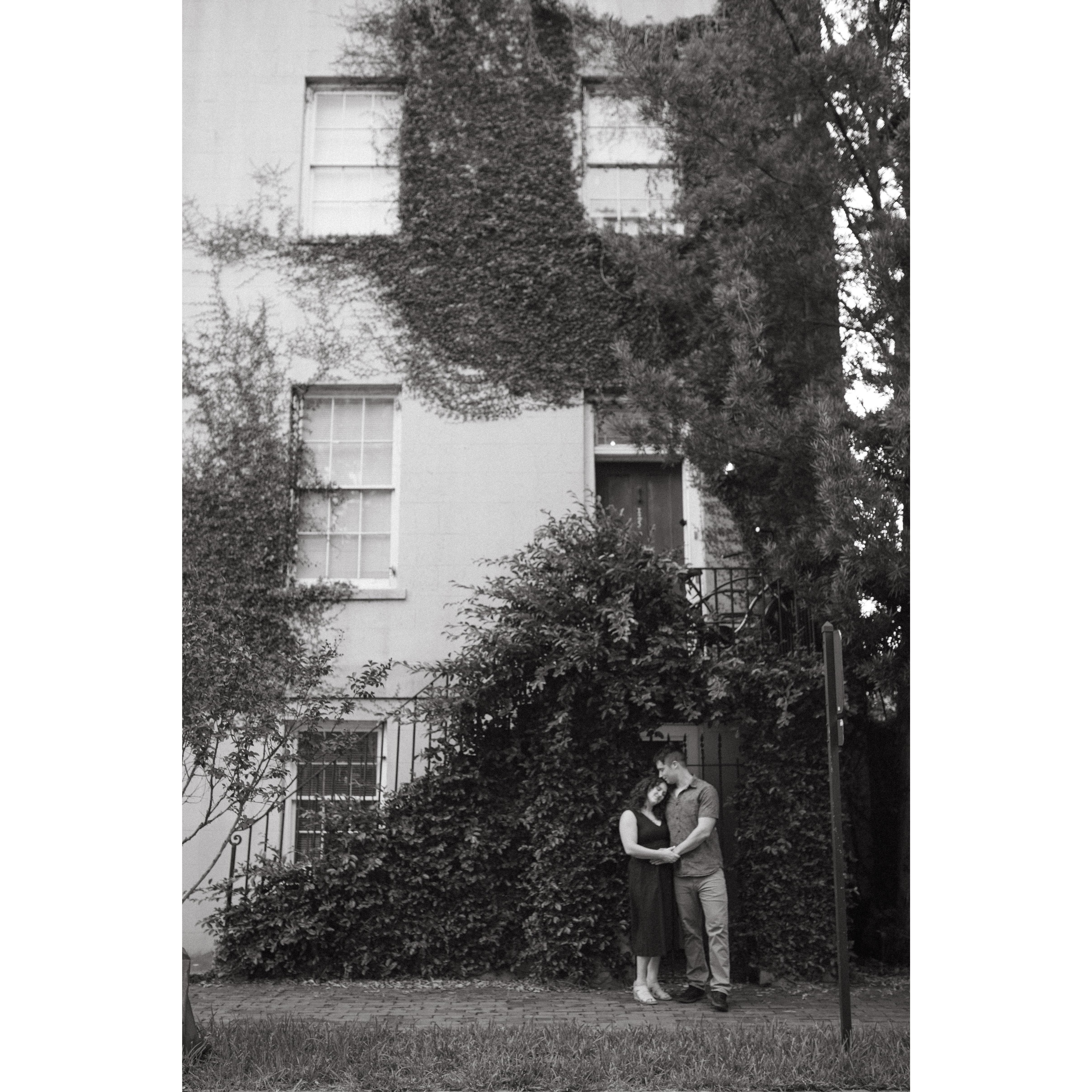 Engagement photo session in August 2021 in downtown Savannah near Columbia Square. Photograph courtesy of Maggie Dunn.