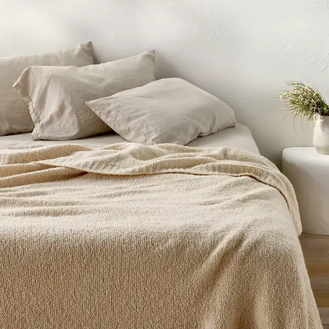 Full/Queen Boucle Blanket Natural - Casaluna™