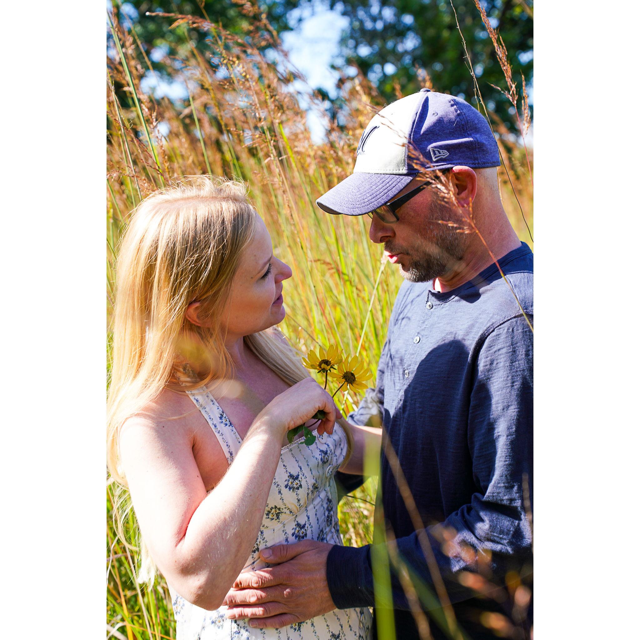 Engagement Photos: White Chair Photography