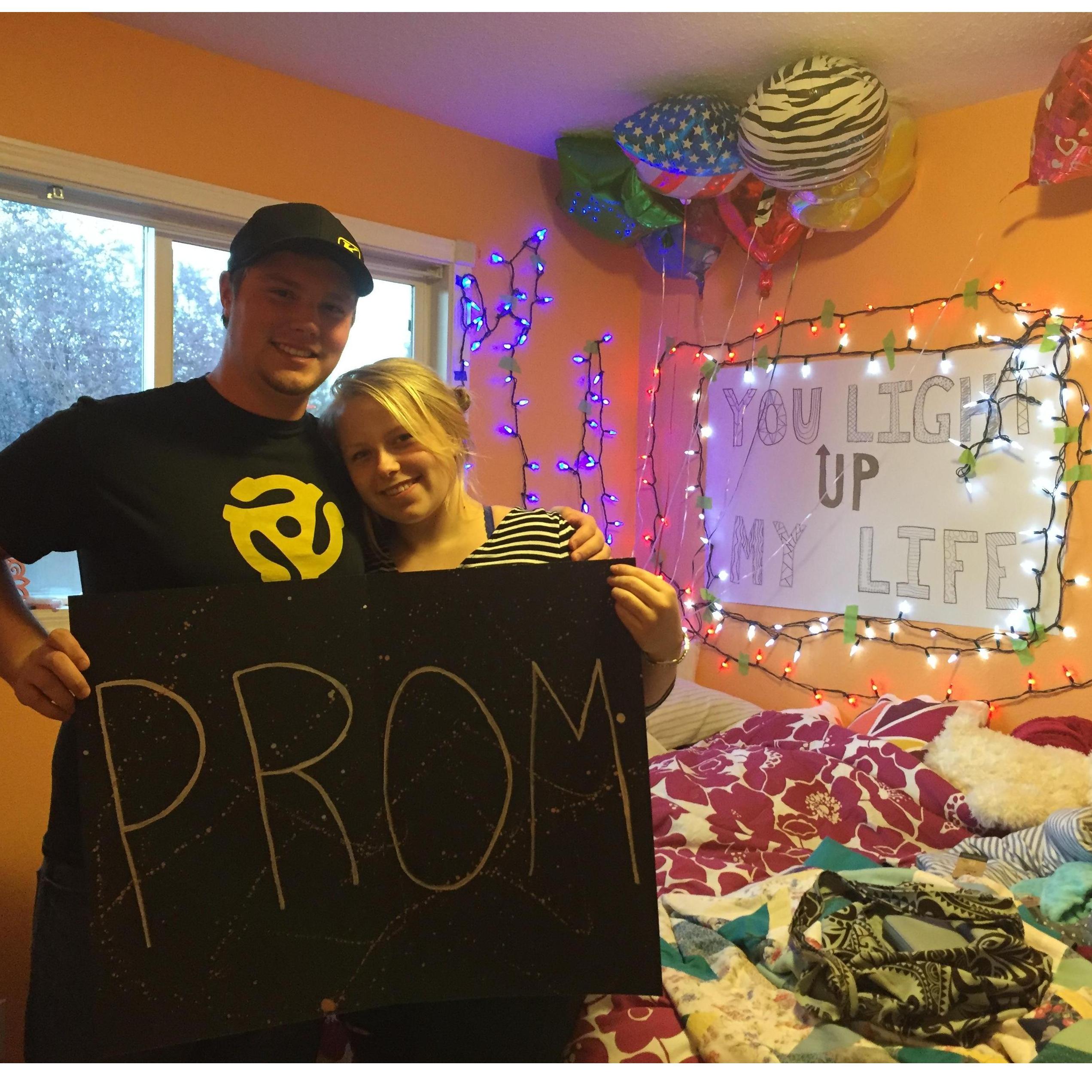 Senior "promposal"