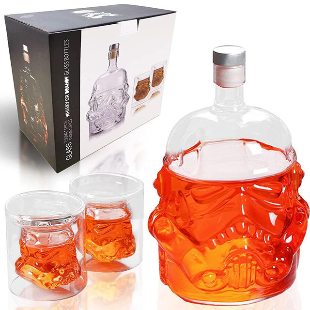 Whiskey Flask Carafe Decanter with 2 Glasses, Whiskey Glasses, Whiskey Carafe for Wine, Liquor, Scotch, Bourbon, Brandy - 750ML
