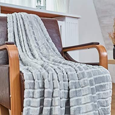Bertte Throw Blanket Super Soft Cozy Warm Blanket 330 GSM Lightweight Luxury Fleece Blanket for Bed Couch- 50"x 60", Smoke Grey