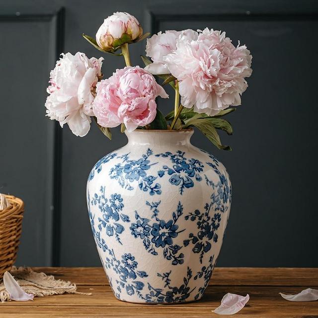 SEUYUCL Blue and White Vase, 8 Inch Vintage Chinoiserie Ceramic Vase, Rustic Flower Vases Decorative Antique Vases for Home Decor, Retro Ice Cracked Porcelain Farmhouse Table Centerpieces Decor