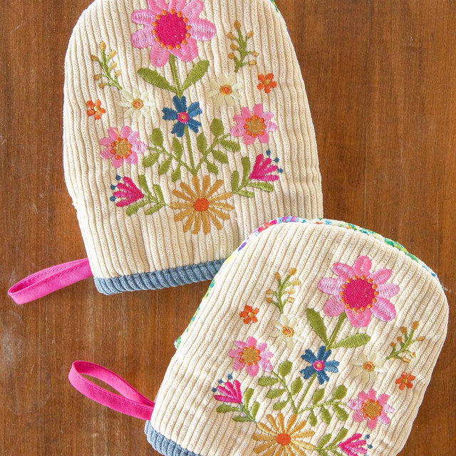 Embroidered Mini Oven Mitts, Set of 2