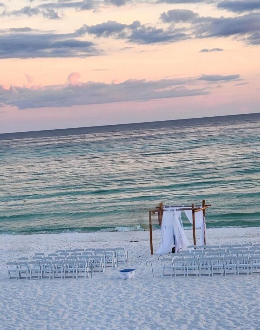 The Wedding Website of Mandel WIlliams and Lashan Rockett